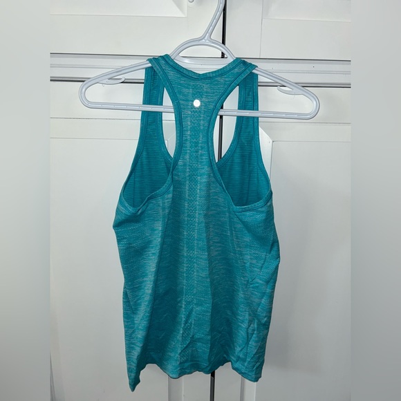 Lululemon Workout Set - Picture 5 of 6